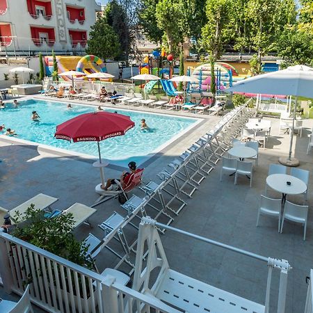 Hotel Eiffel Rimini Exteriér fotografie